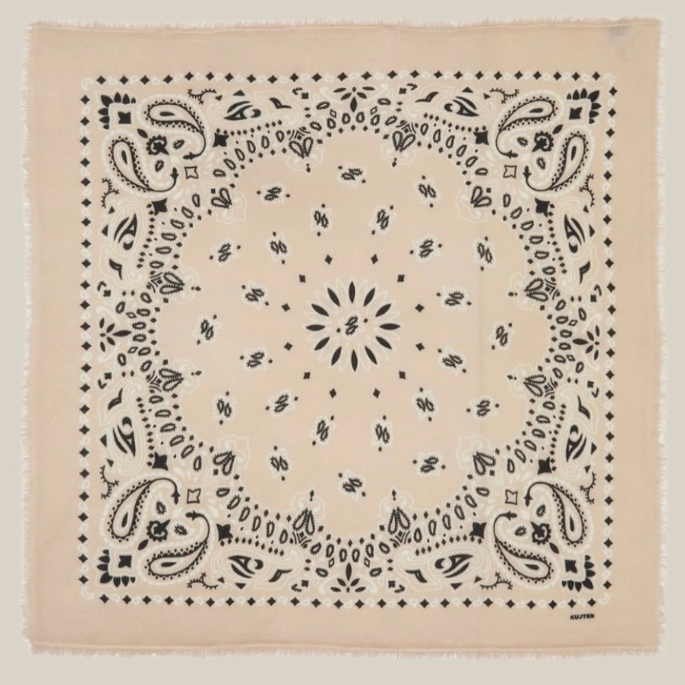 Kujten Large Printed Bandana HACHIKO bico Organic white